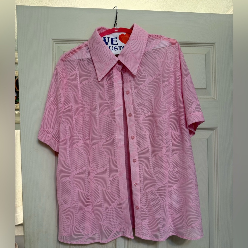 Tailor & Twitl pink lace top Disney pop up Dapper Days booth